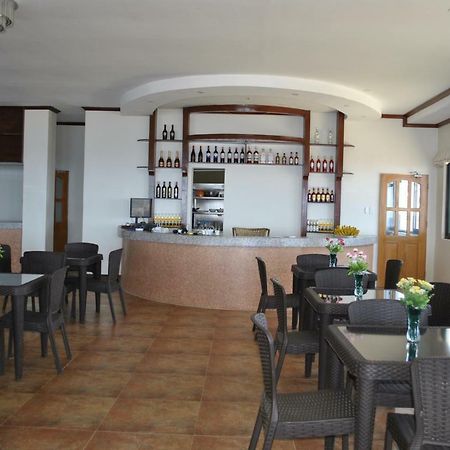 Lagoon Beach Resort Gitagun Екстер'єр фото